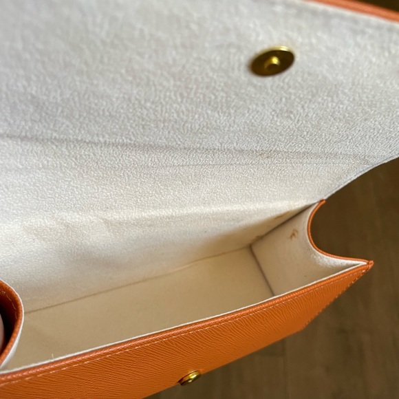 Tory Burch Sunglasses Case - Picture 4 of 8